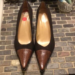 Ellen Tracy Brown and Black Fabric Herringbone and Leather Heels 7 1/2 - Clarice